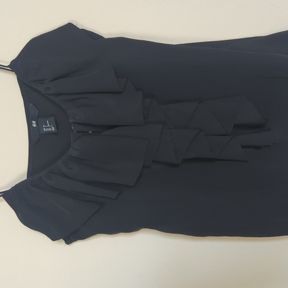 H&M Black Ruffle Tank Top - Picture 2 of 4